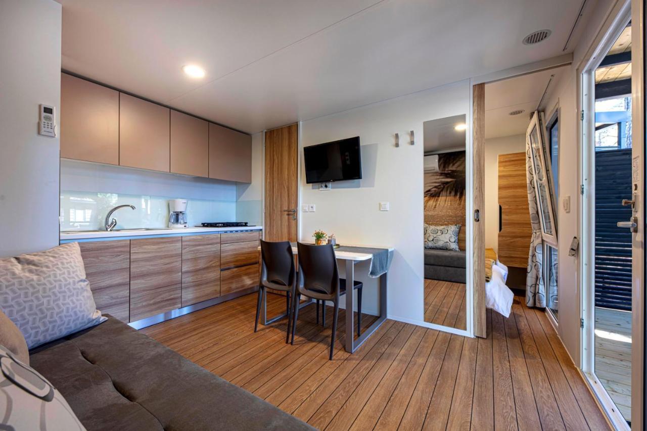 Porton Mobile Home Rovinj Bagian luar foto